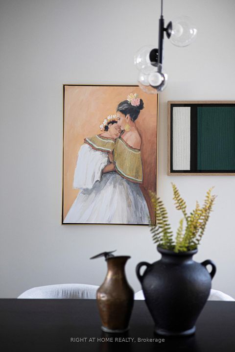 Photo 8 at 292 Borden Street, University, Toronto