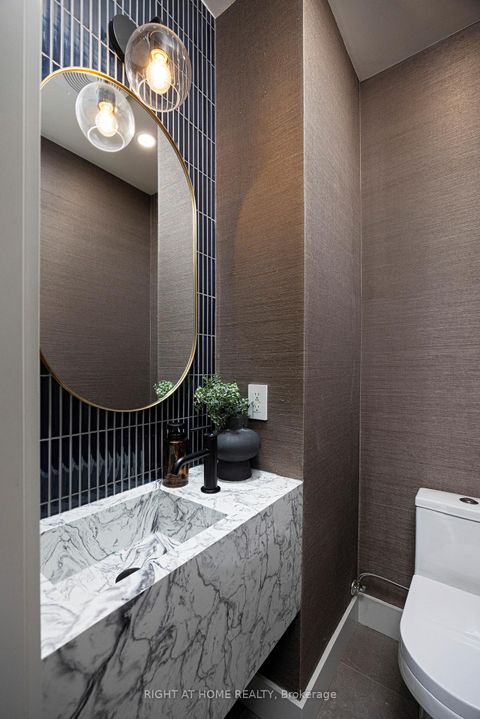 Photo 14 at 292 Borden Street, University, Toronto