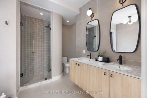 Photo 24 at 292 Borden Street, University, Toronto