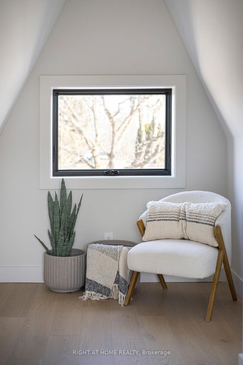 Photo 32 at 292 Borden Street, University, Toronto