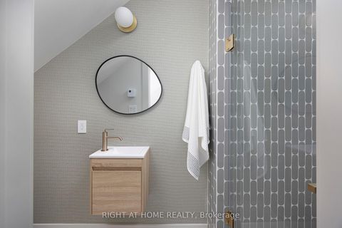 Photo 36 at 292 Borden Street, University, Toronto