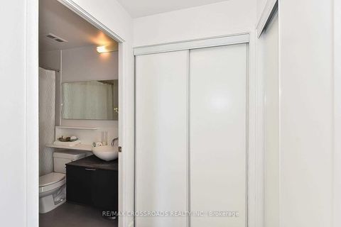 Photo 8 at 4712 - 15 Fort York Boulevard, Waterfront Communities C1, Toronto