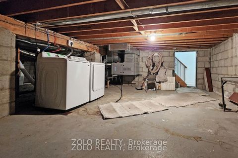 Photo 33 at 212 Goddard Street, Bathurst Manor, Toronto