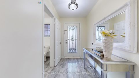 Photo 3 at 2231 Shipwright Road, GA Glen Abbey, Oakville