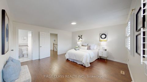 Photo 24 at 2231 Shipwright Road, GA Glen Abbey, Oakville