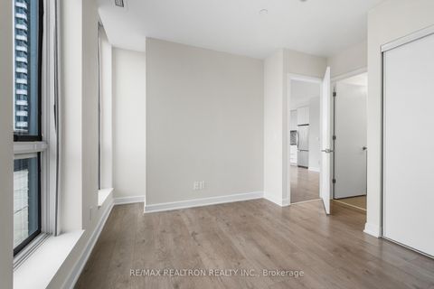 Photo 24 at 410 - 2 Sonic Way, Flemingdon Park, Toronto