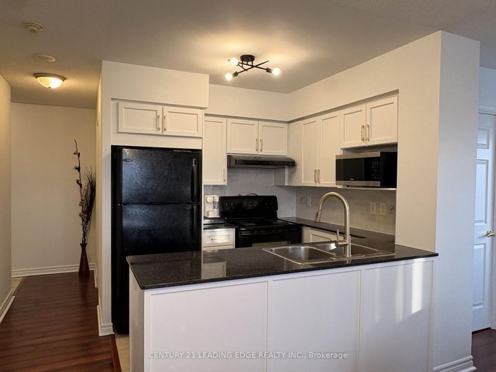 Photo 3 at 712 - 18 Kenaston Gardens, Bayview Village, Toronto