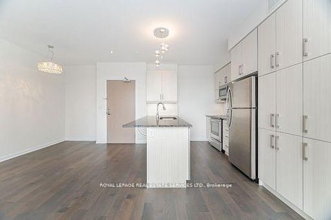 Photo 7 at 310 - 3028 Creekshore Common, GO Glenorchy, Oakville