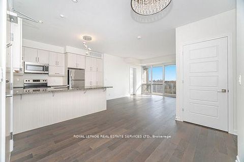 Photo 13 at 310 - 3028 Creekshore Common, GO Glenorchy, Oakville