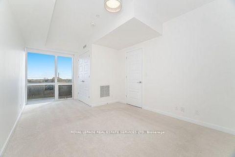 Photo 21 at 310 - 3028 Creekshore Common, GO Glenorchy, Oakville