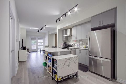 Photo 6 at 123 - 349 Wheat Boom Drive E, JM Joshua Meadows, Oakville