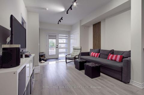 Photo 8 at 123 - 349 Wheat Boom Drive E, JM Joshua Meadows, Oakville