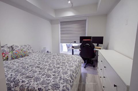 Photo 11 at 123 - 349 Wheat Boom Drive E, JM Joshua Meadows, Oakville