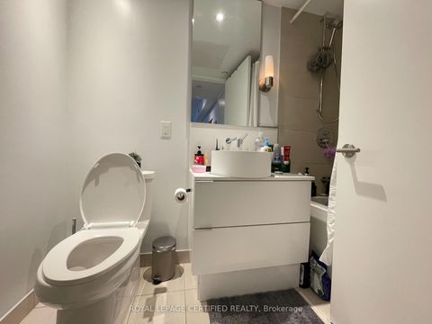 Photo 12 at 301 - 185 Roehampton Avenue, Mount Pleasant West, Toronto