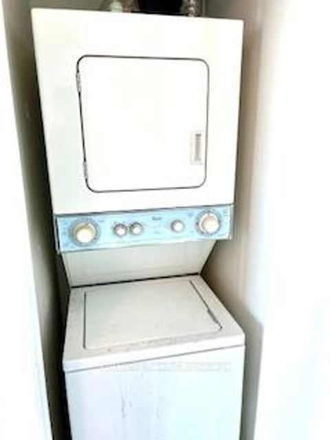 Photo 10 at 901 - 18 Lee Centre Drive, Woburn, Toronto