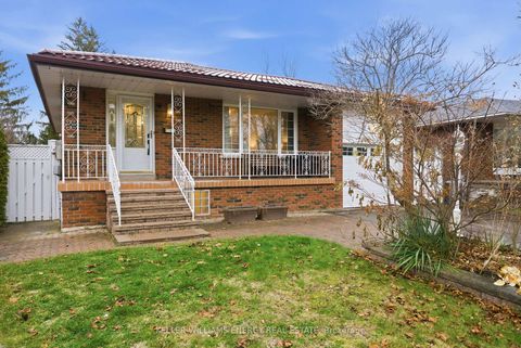 Photo 2 at 1485 Oneida Court, Samac, Oshawa