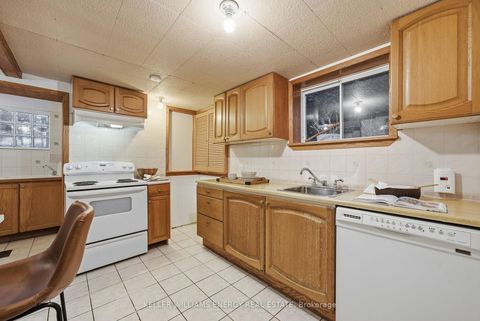 Photo 34 at 1485 Oneida Court, Samac, Oshawa