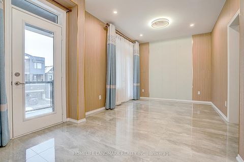 Photo 4 at 18 Caine Street, Rural Richmond Hill, Richmond Hill