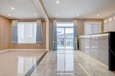 Photo 19 at 18 Caine Street, Rural Richmond Hill, Richmond Hill