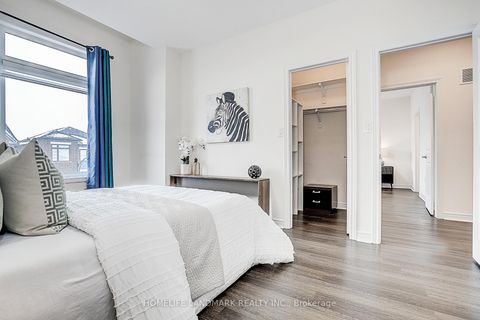 Photo 37 at 18 Caine Street, Rural Richmond Hill, Richmond Hill