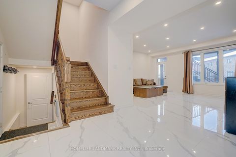 Photo 42 at 18 Caine Street, Rural Richmond Hill, Richmond Hill