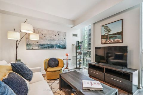 Photo 5 at 708 - 88 Broadway Avenue, Mount Pleasant West, Toronto