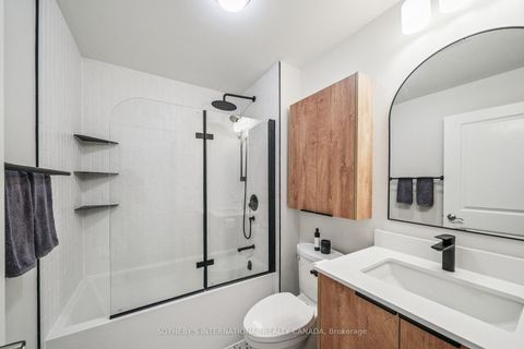 Photo 11 at 708 - 88 Broadway Avenue, Mount Pleasant West, Toronto