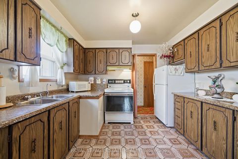 Photo 10 at 73A North Bonnington Avenue, Birchmount, Toronto