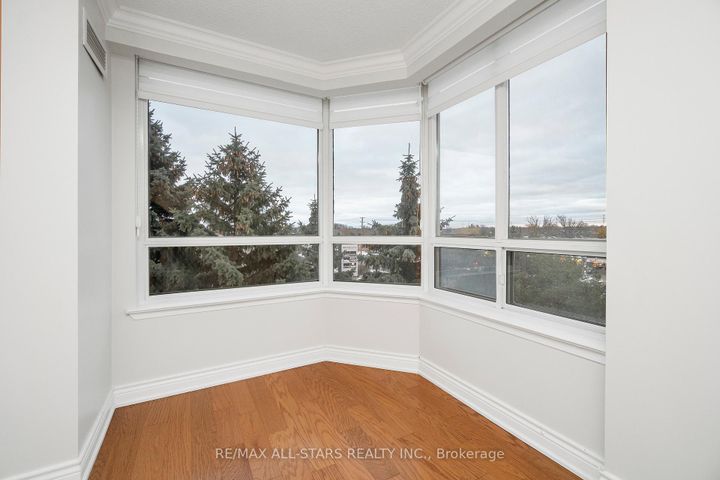 Photo 16 at 404 - 610 Bullock Drive, Markville, Markham