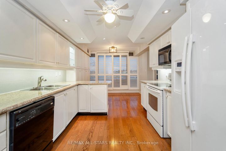 Photo 22 at 404 - 610 Bullock Drive, Markville, Markham