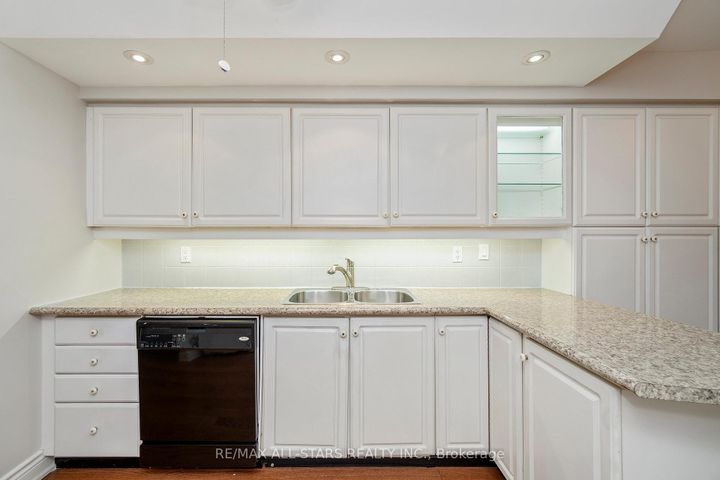 Photo 23 at 404 - 610 Bullock Drive, Markville, Markham