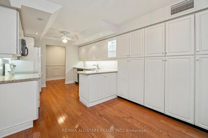 Photo 24 at 404 - 610 Bullock Drive, Markville, Markham