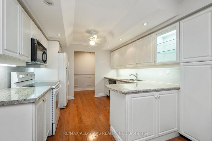 Photo 26 at 404 - 610 Bullock Drive, Markville, Markham