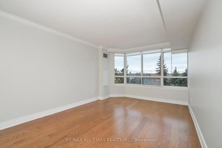 Photo 32 at 404 - 610 Bullock Drive, Markville, Markham