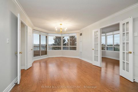 Photo 12 at 404 - 610 Bullock Drive, Markville, Markham