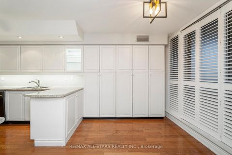 Photo 27 at 404 - 610 Bullock Drive, Markville, Markham