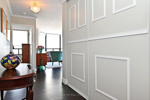 Photo 7 at 1004 - 7440 Bathurst Street, Brownridge, Vaughan