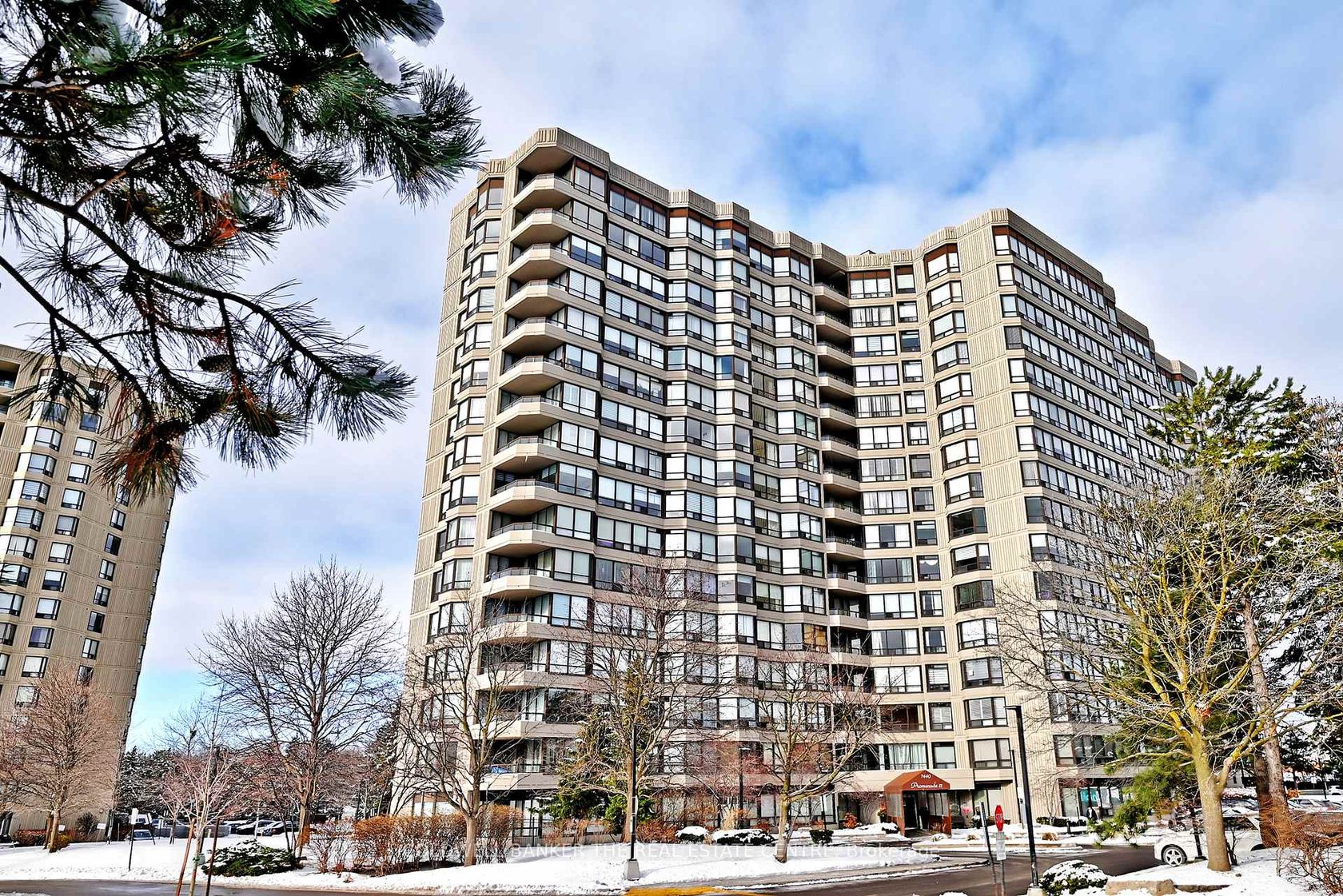 1004 - 7440 Bathurst Street, Brownridge, Vaughan 