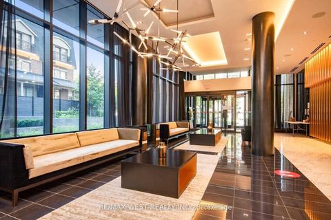 Photo 2 at 505 - 101 Erskine Avenue, Mount Pleasant West, Toronto