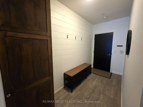 Photo 4 at 505 - 101 Erskine Avenue, Mount Pleasant West, Toronto