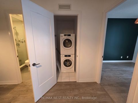 Photo 17 at 505 - 101 Erskine Avenue, Mount Pleasant West, Toronto