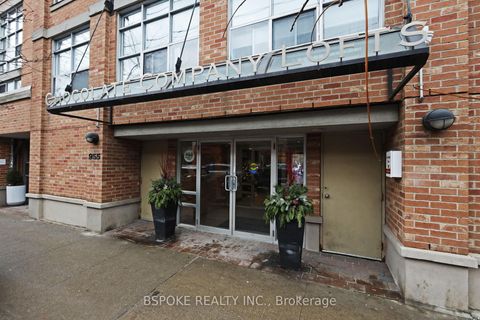 Photo 4 at 227 - 955 Queen Street W, Niagara, Toronto