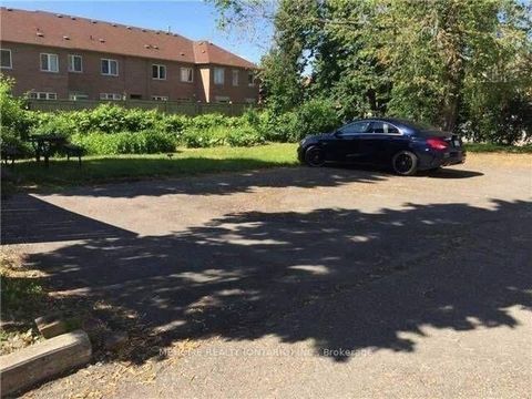 Photo 2 at 11960 Yonge Street, Jefferson, Richmond Hill