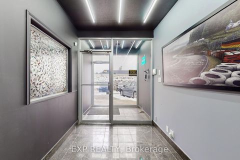 Photo 3 at 32 Stoffel Drive, Clairville, Toronto