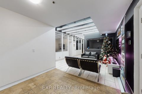 Photo 12 at 32 Stoffel Drive, Clairville, Toronto