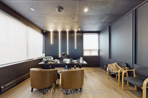 Photo 15 at 32 Stoffel Drive, Clairville, Toronto