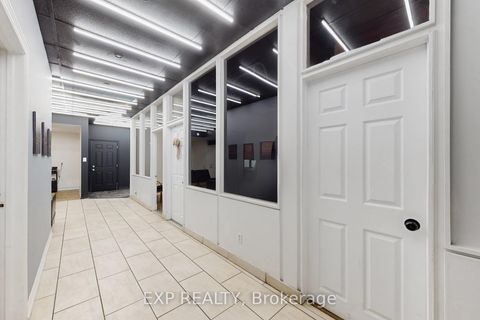 Photo 19 at 32 Stoffel Drive, Clairville, Toronto