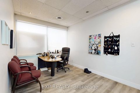 Photo 22 at 32 Stoffel Drive, Clairville, Toronto