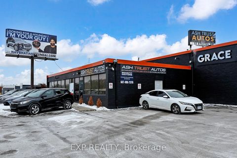 Photo 33 at 32 Stoffel Drive, Clairville, Toronto