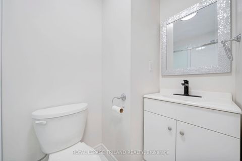 Photo 5 at 244 Ellen Davidson Drive, GO Glenorchy, Oakville